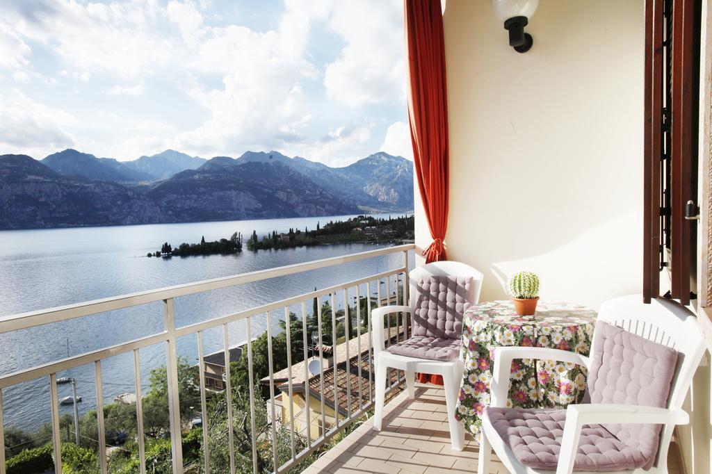 Residence Le Balze Malcesine Kamer foto